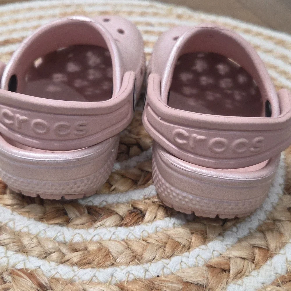 Crocs Kids Classic Clog In Pink, Size 4 childs
